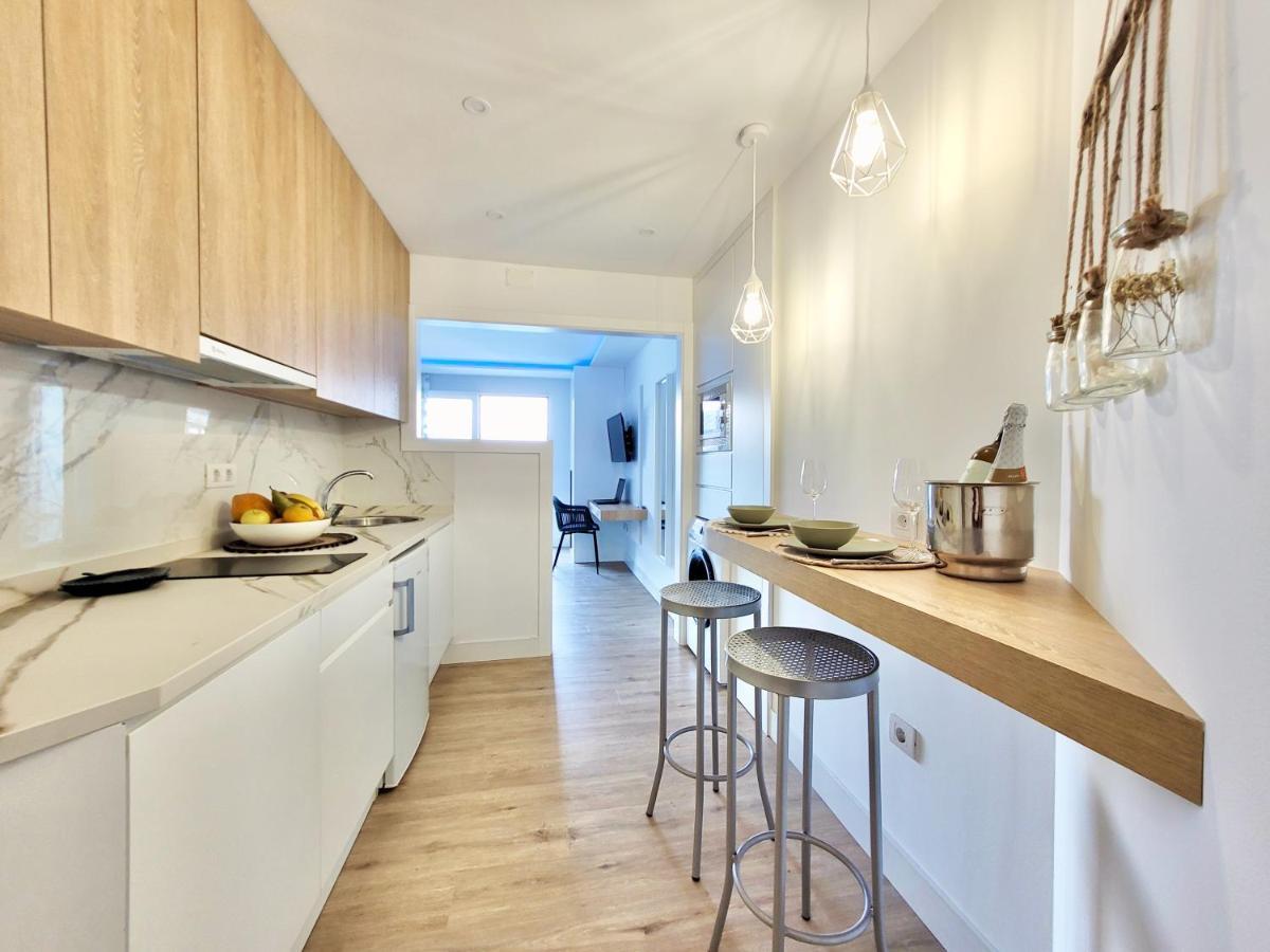 Apartment Feel B - *